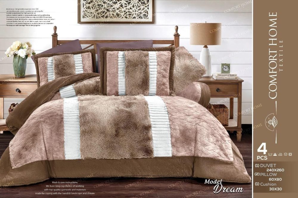 لحاف شتوي ناعم ممتاز مصنوع من اجود انواع الفرو القطيفة المستورد طقم سرير كبير من 3 قطع مقاس 260*240  مع 2 كيس خدادية  من كمفورت